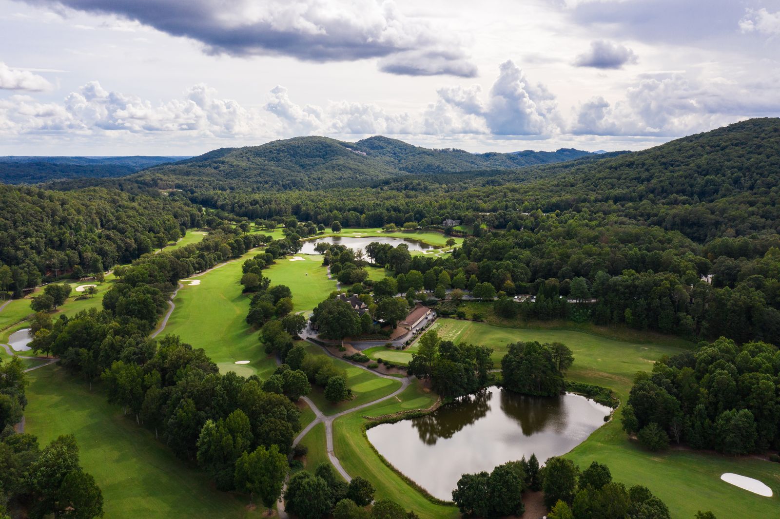 The valley course and clubhouse below the Blue Ridge